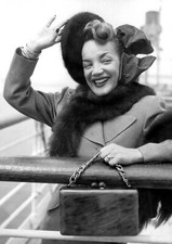 Carmen Miranda Monochrome