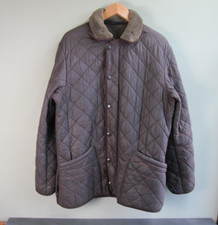 Barbour Ladies Jacket In Green