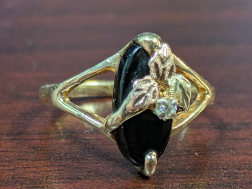 10k black hills gold - black, onyx