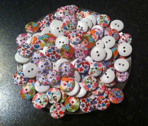 X50 vintage wooden buttons - vintage,