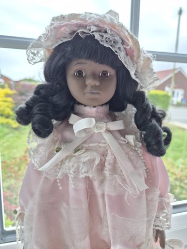 Dolls distinction porcelain - dolls, of