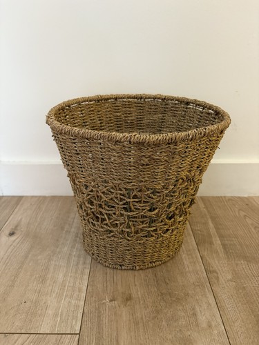 Natural seagrass woven basket - natural,