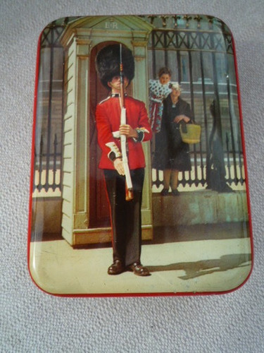 Vintage tin sweet toffee - vintage,