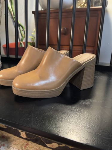 Tan block heel mules - block,