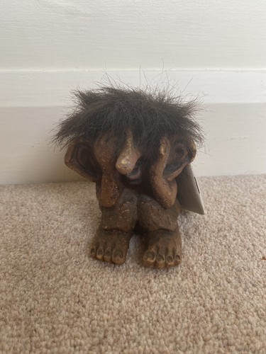 Form troll doll 177 - troll,