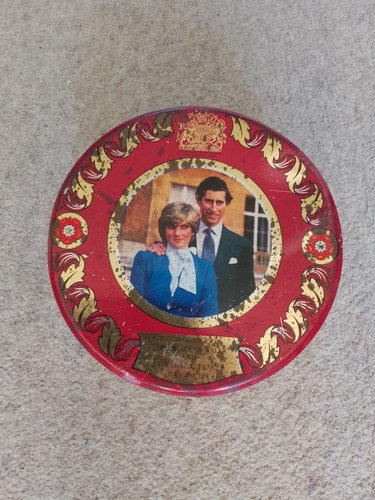 Vintage royal memorabilia - royal,