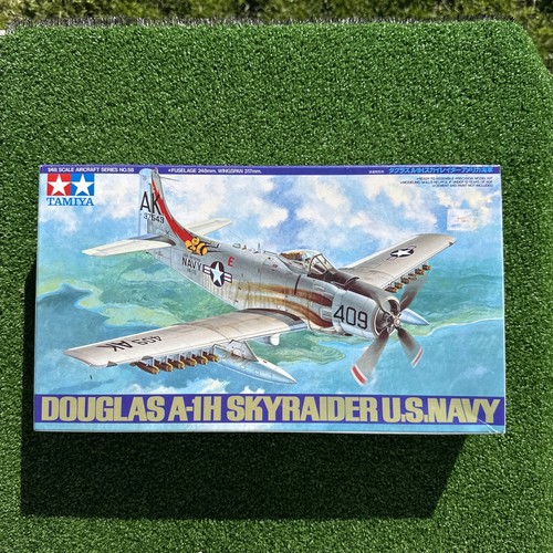 Douglas skyraider us navy - douglas,