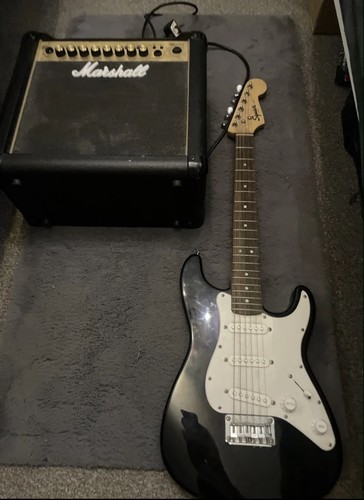 Squier mini fender guitar - mini,