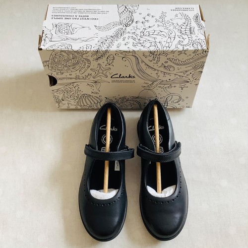 New box clarks - in,