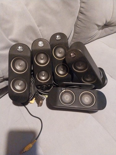 Piece logitech sound system - 5,
