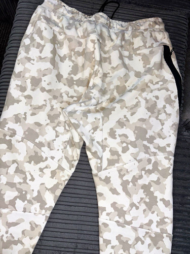 Nike tech fleece limited - tech,