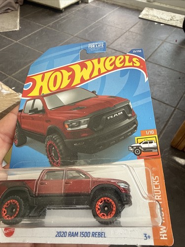 Hot wheels trucks - hw,