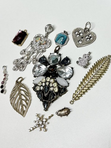 Vintage style pendant bundle - vintage,
