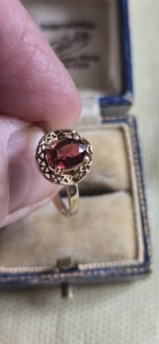 Garnet ring hallmarked - ring, yellow