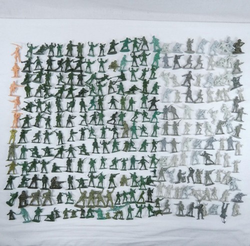 Toy army men - toy, job