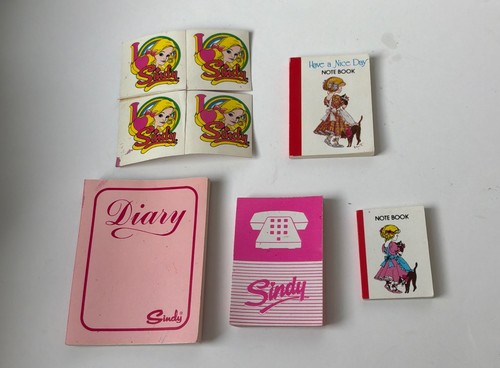 Vintage sindy doll - , stationary