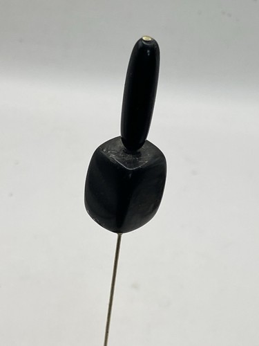 Pretty vintage hat pin - hat, (512)