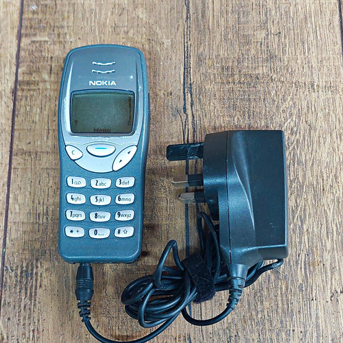 Nokia 3210 grey bar - grey, mobile