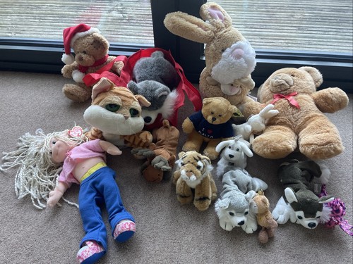Box various soft toys - of,