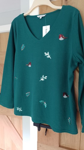 Bnwt stretch knit christmas - bnwt,
