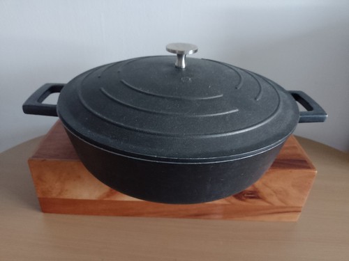 Masterclass black shallow cast - masterclass,