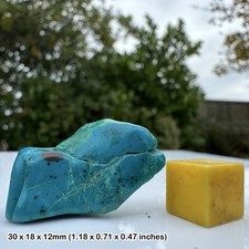 Turquoise nugget - natural