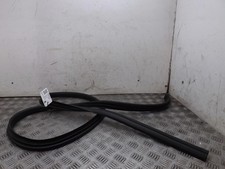 Ford Focus Right Offside Rear Door Seal Rubber Mk2 2005-2008U
