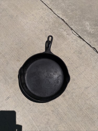 Victor cast iron skillet 722 - skillet, c