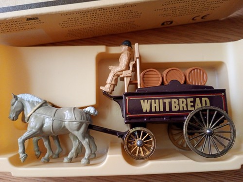 Lledo whitbread brewery horse - brewery,