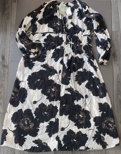 Black white bold - white,