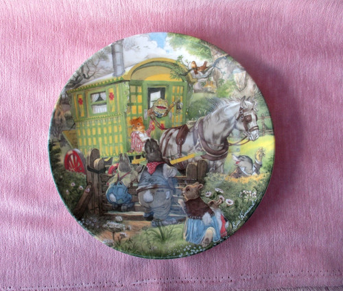 Wind the willows plate - in,