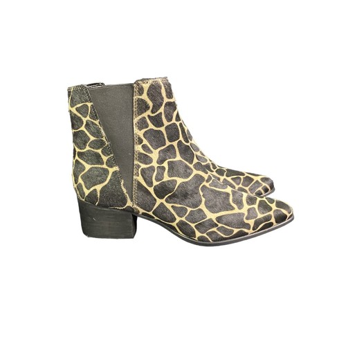 Urban outfitter giraffe print - urban,