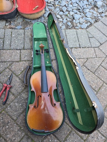 Antique violin - antique,