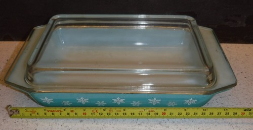 Pyrex spacesaver turquoise - pyrex,