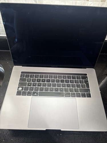 Apple macbook pro 2018 - pro, 15.4"