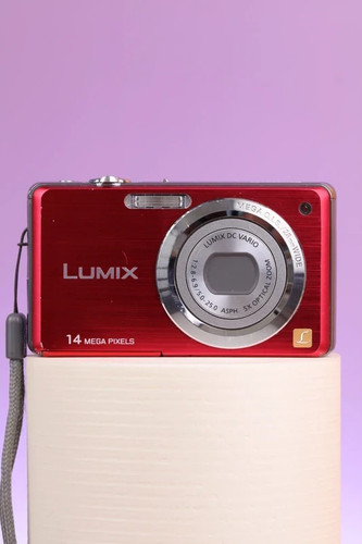 Red panasonic lumix dmc fs11 - panasonic,