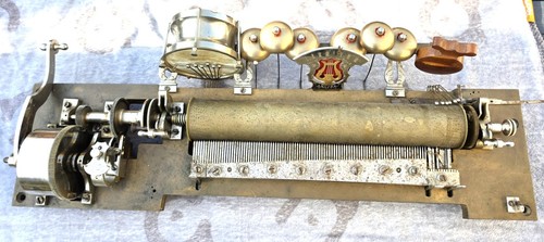 Swiss orchestral music box