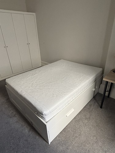 Bed frame with - frame, mattress