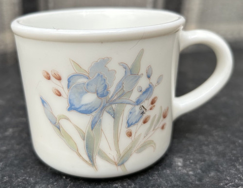 Vintage pyrex england floral - pyrex,
