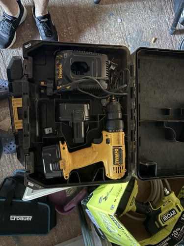 Dewalt drill with - drill, battery