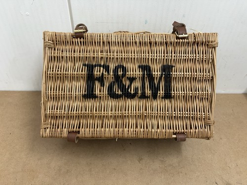 Fortnum mason m - fortnum, f