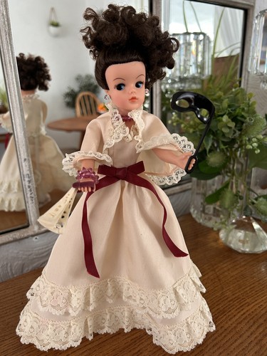 Sindy brunette masquerade doll