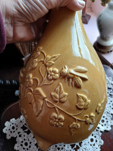Wasps flowers pot - pot, china