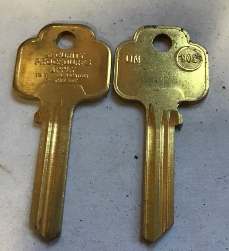 Union cylinder key blanks - m/k,