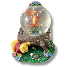WINNIE THE POOH Tigger & Piglet Vintage Snow Globe Glitter Globe 5" Nice Detail