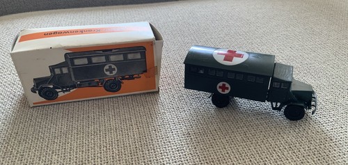 Siku v138 military ambulance - v138,