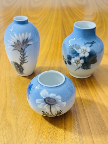 Royal copenhagen miniature - royal,