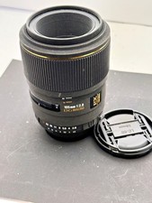 Sigma AF 105mm f/2.8 DG EX