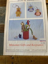 Knits & Pieces 26 Miniature Gifts & Keepsakes DK & 4ply Knitting Pattern