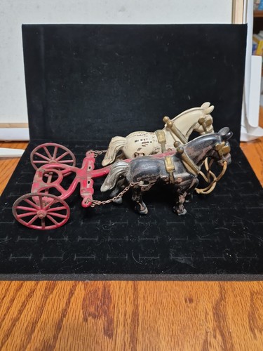 Vintage cast iron two horse - cast,